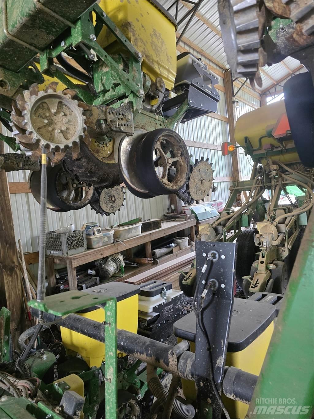 John Deere 1720 파종기