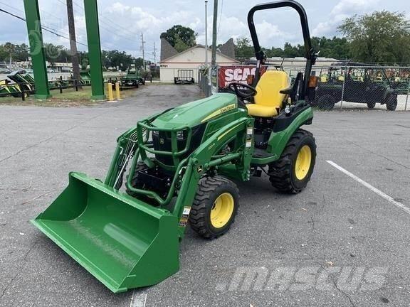 John Deere 2025R 소형 트랙터
