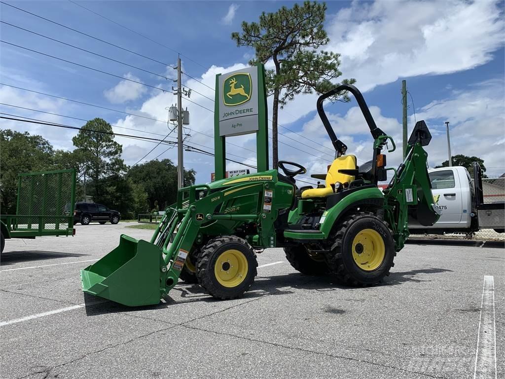 John Deere 2025R 소형 트랙터