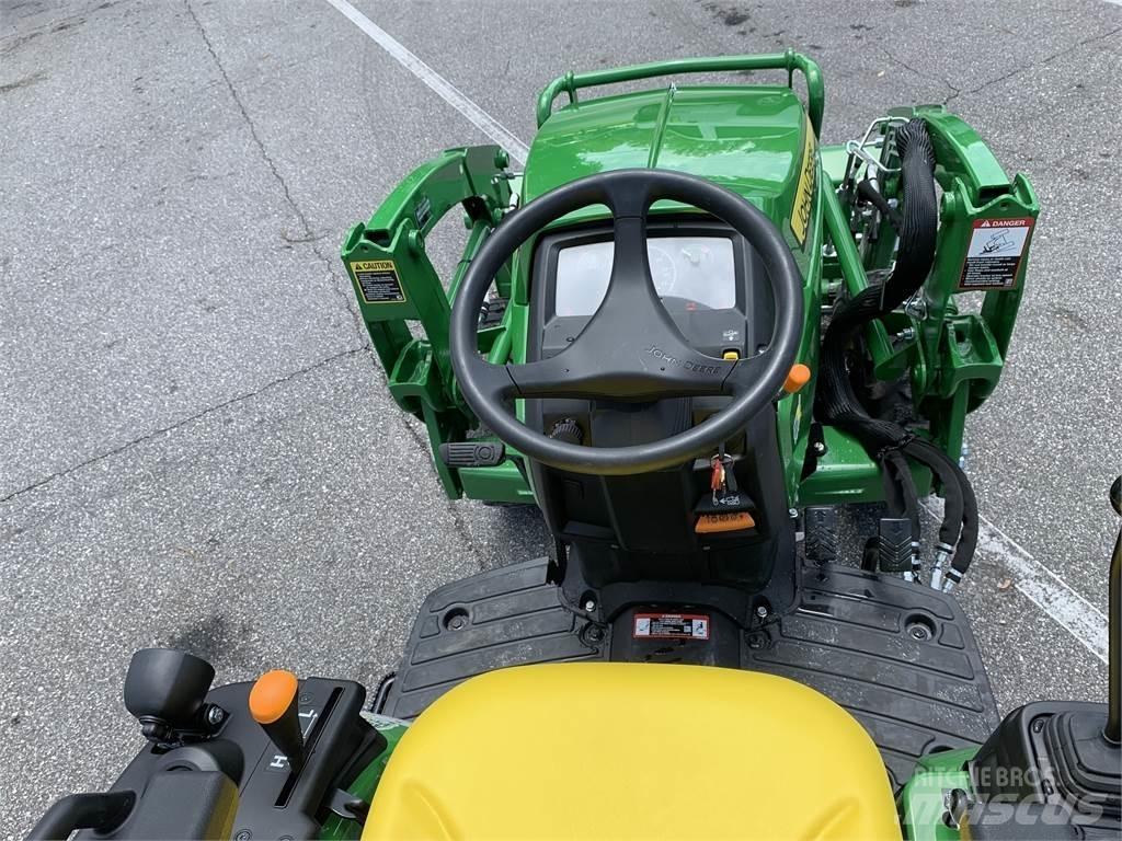 John Deere 2025R 소형 트랙터