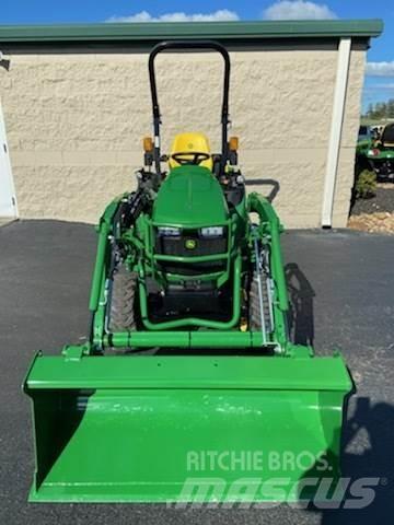 John Deere 2025R 소형 트랙터