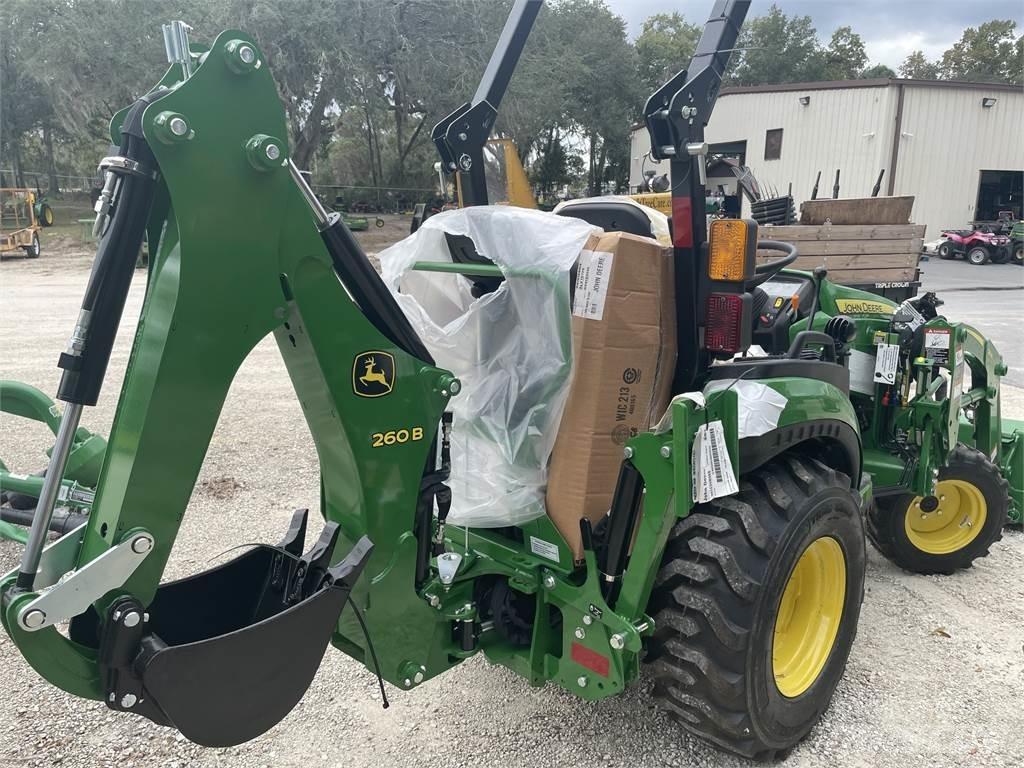 John Deere 2025R 소형 트랙터