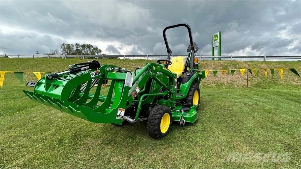 John Deere 2025R 소형 트랙터