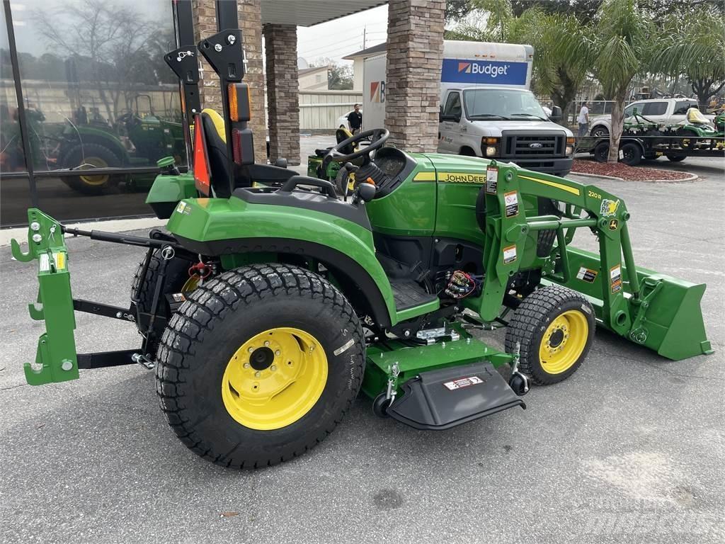 John Deere 2032R 소형 트랙터