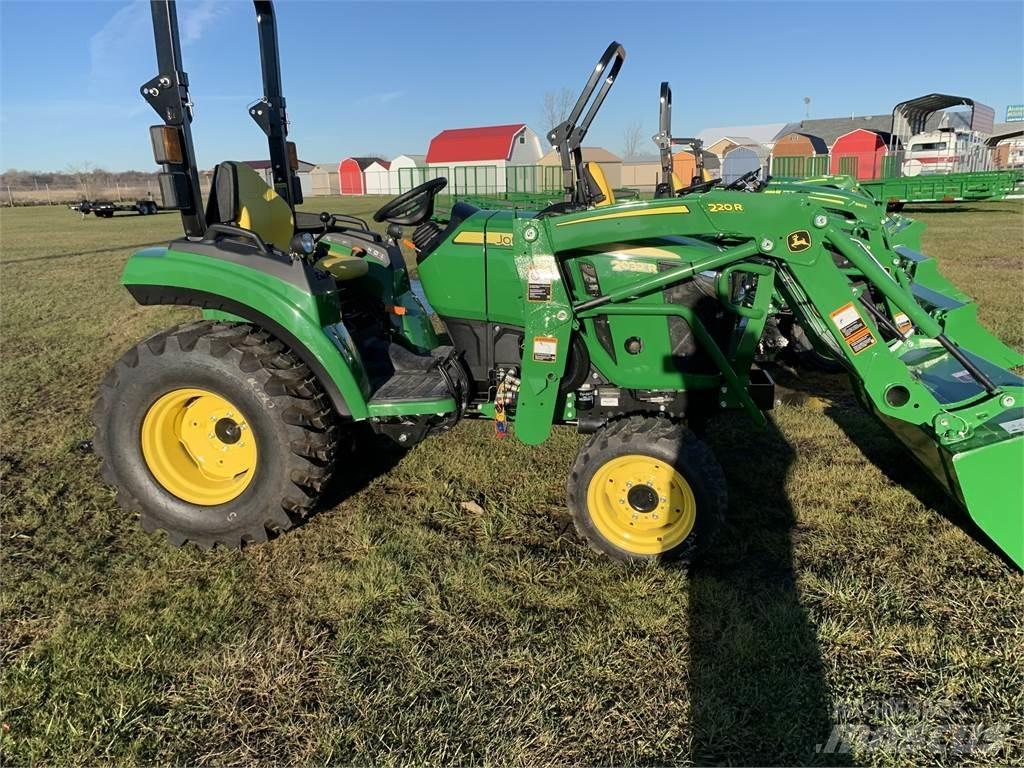 John Deere 2032R 소형 트랙터