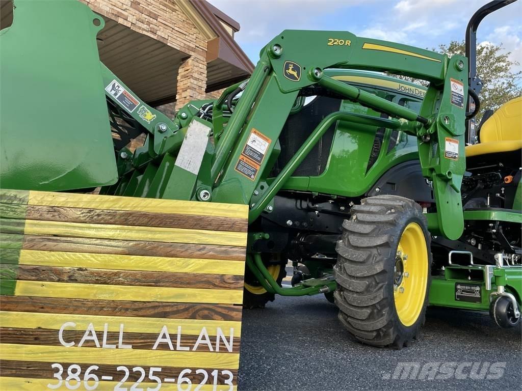 John Deere 2032R 소형 트랙터
