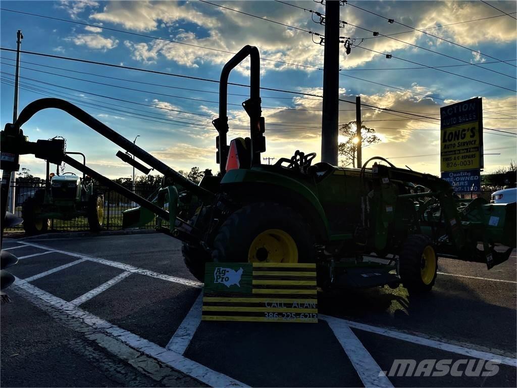 John Deere 2032R 소형 트랙터