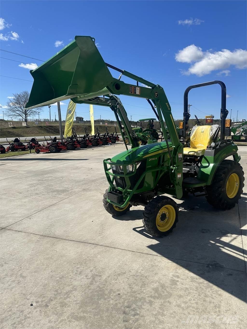 John Deere 2032R 소형 트랙터