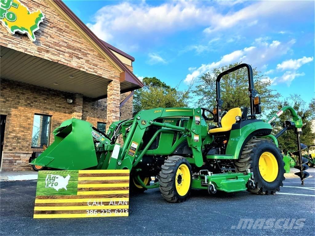 John Deere 2032R 소형 트랙터