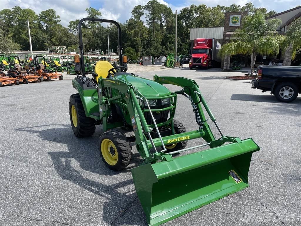 John Deere 2038R 소형 트랙터