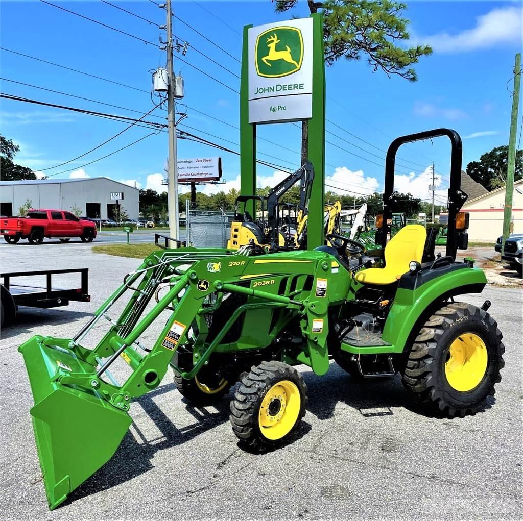 John Deere 2038R 소형 트랙터