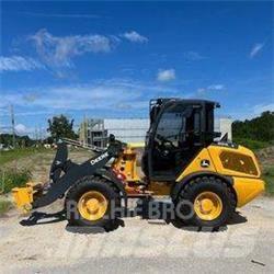 John Deere 204 G 미니 로더