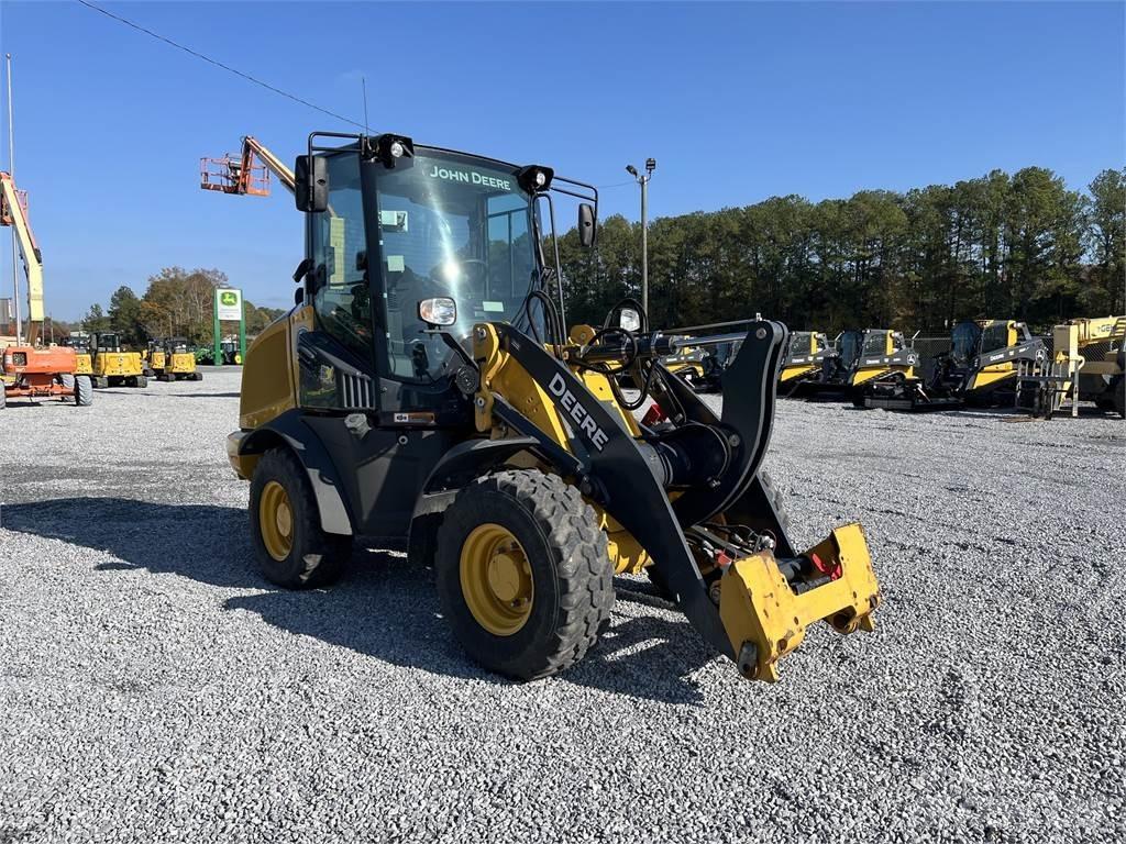 John Deere 244L 미니 로더