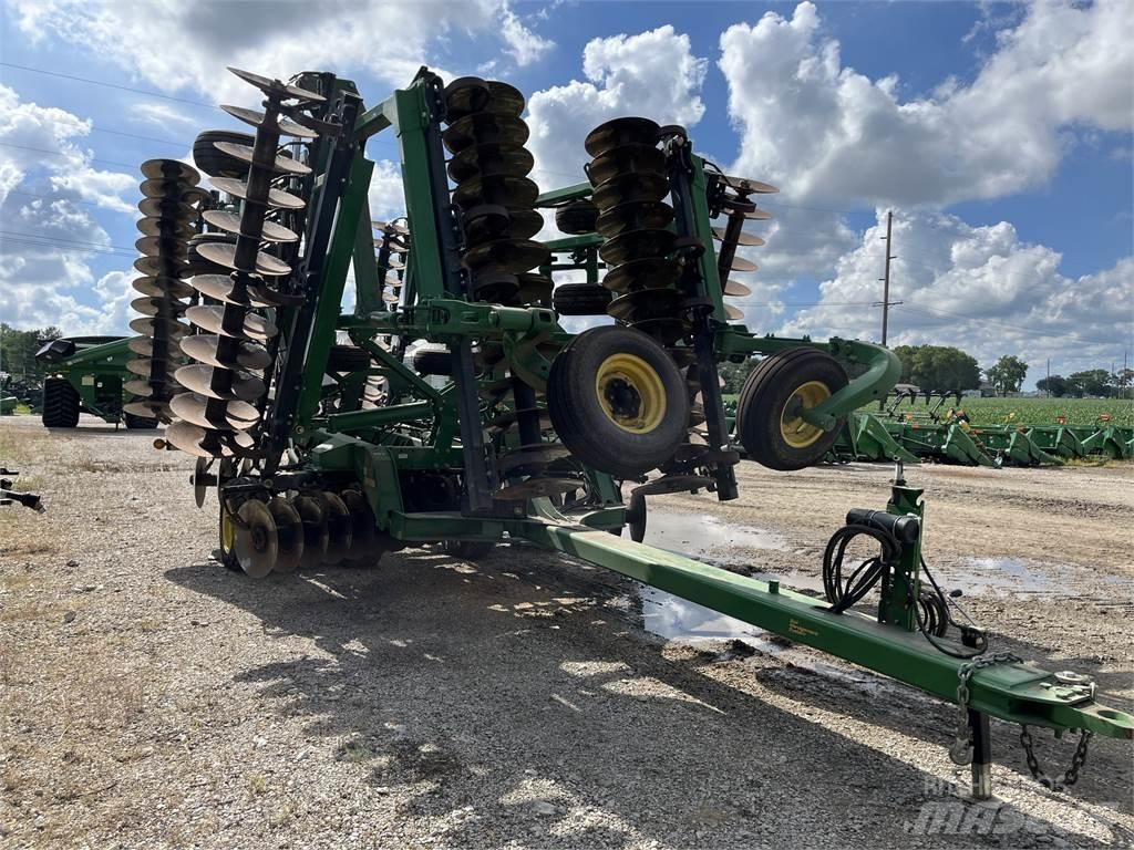 John Deere 2623 디스크 하로우(쇄토기)