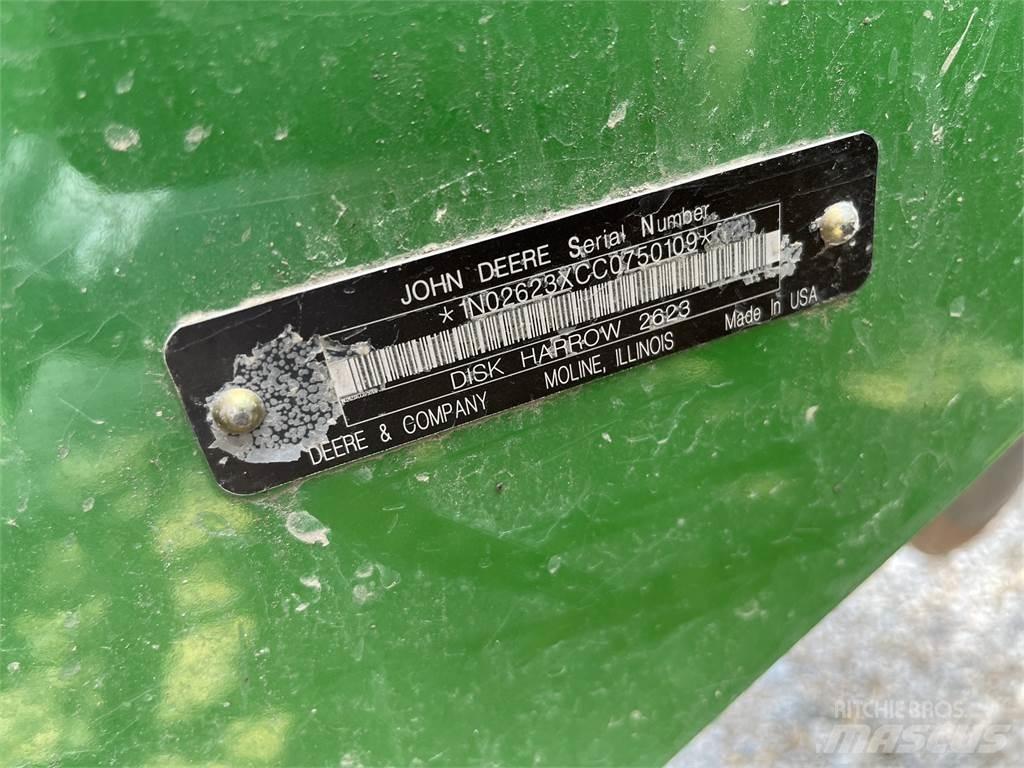 John Deere 2623 디스크 하로우(쇄토기)