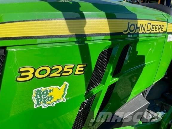John Deere 3025E 소형 트랙터