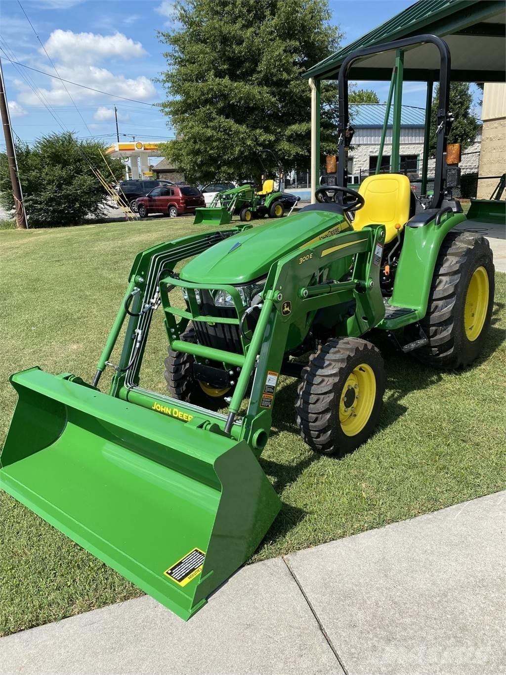 John Deere 3025E 소형 트랙터