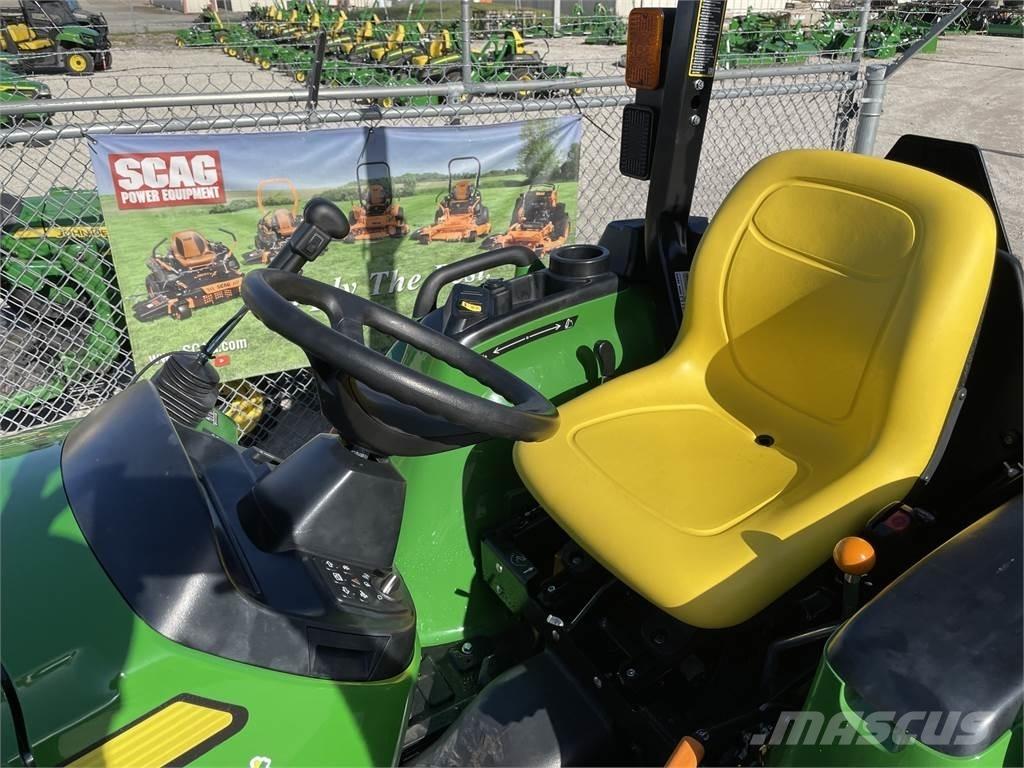 John Deere 3032E 소형 트랙터