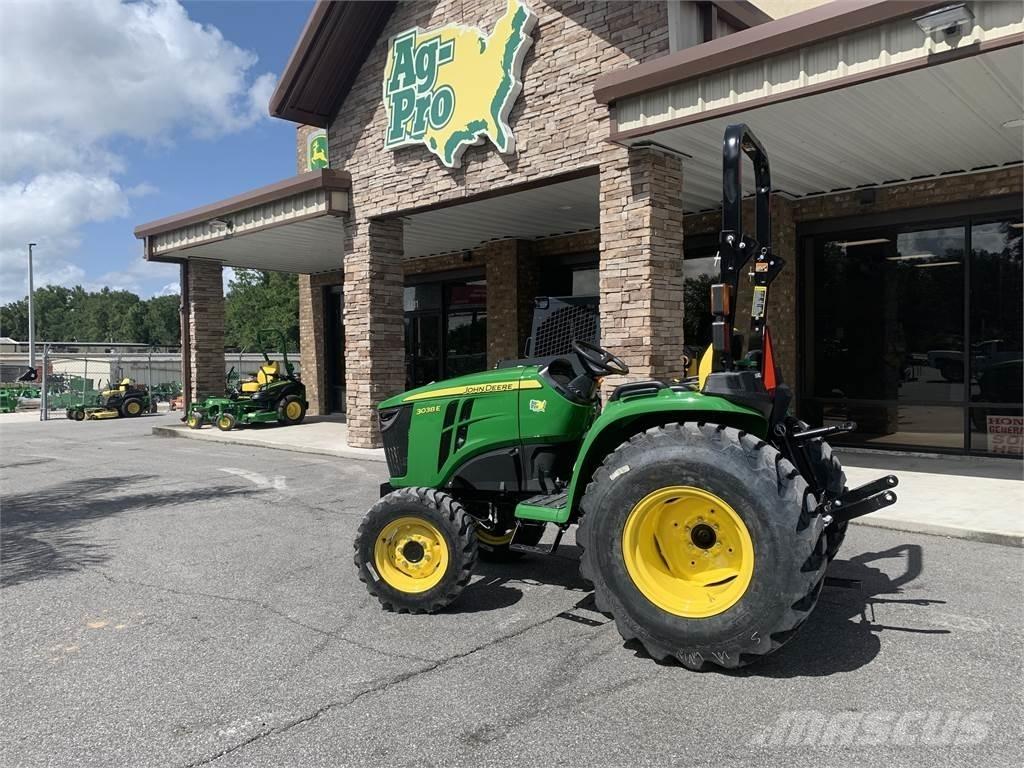 John Deere 3038E 소형 트랙터