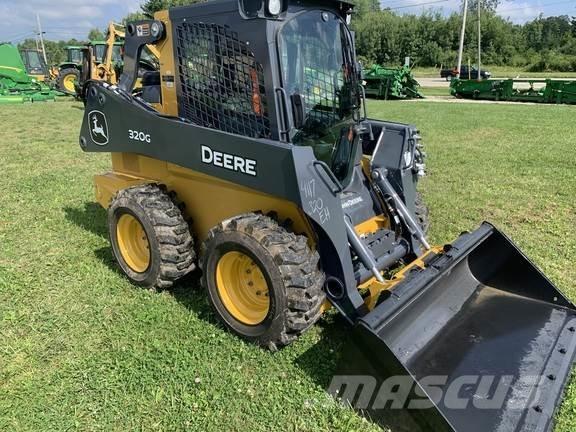 John Deere 320G  스키드로더