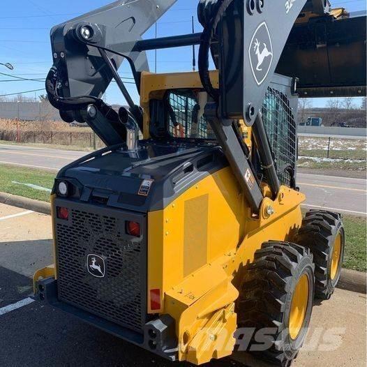 John Deere 324G  스키드로더