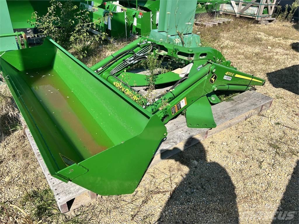 John Deere 400E 트랙터