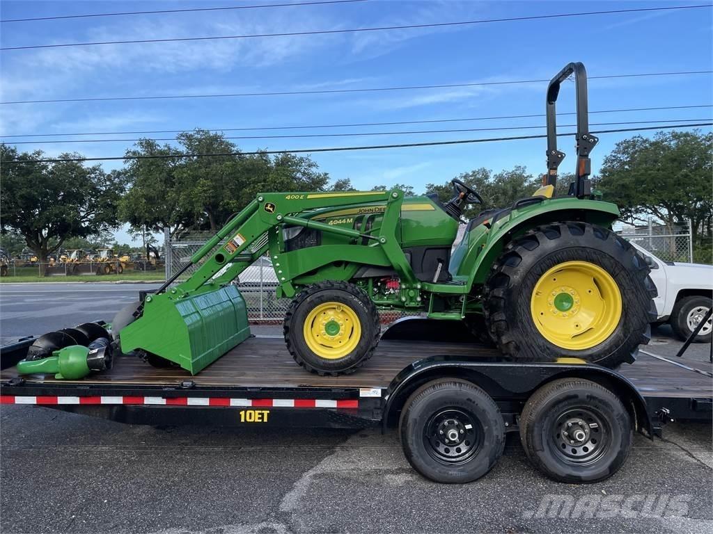 John Deere 4044M 트랙터