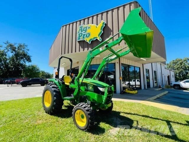 John Deere 4044M 트랙터