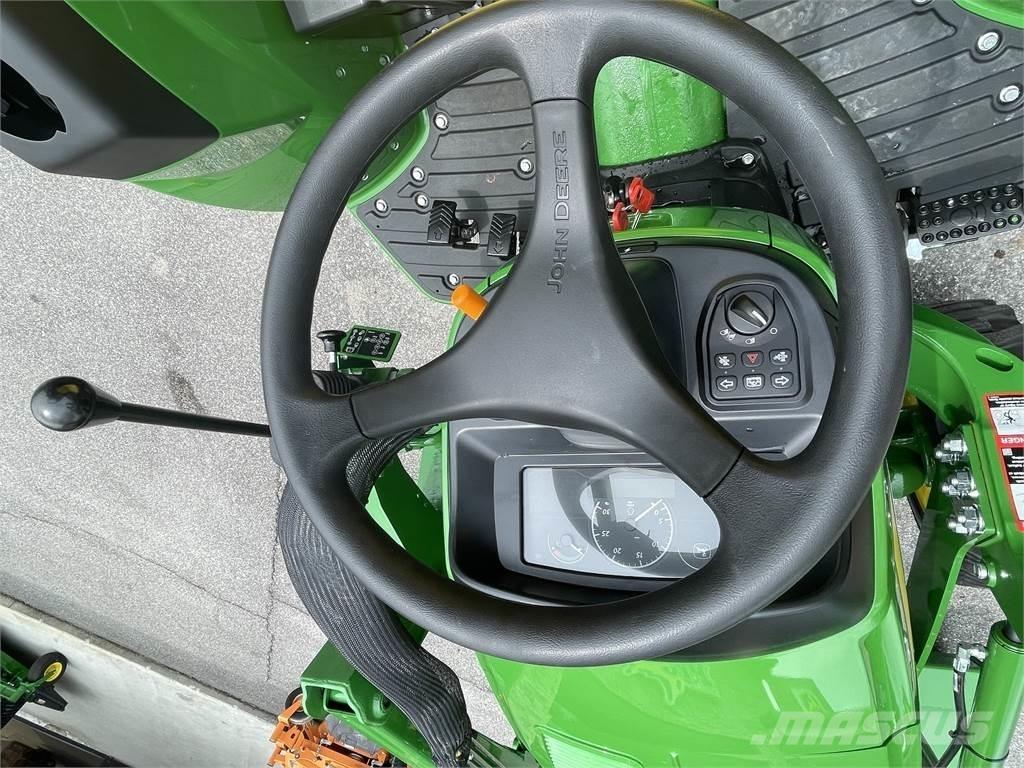John Deere 4052M 트랙터