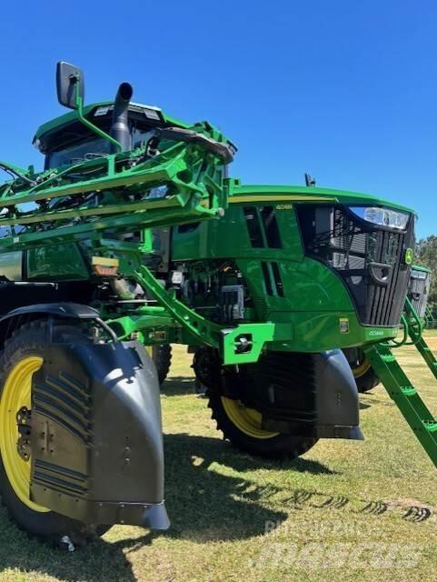 John Deere 408R 견인형 분무기