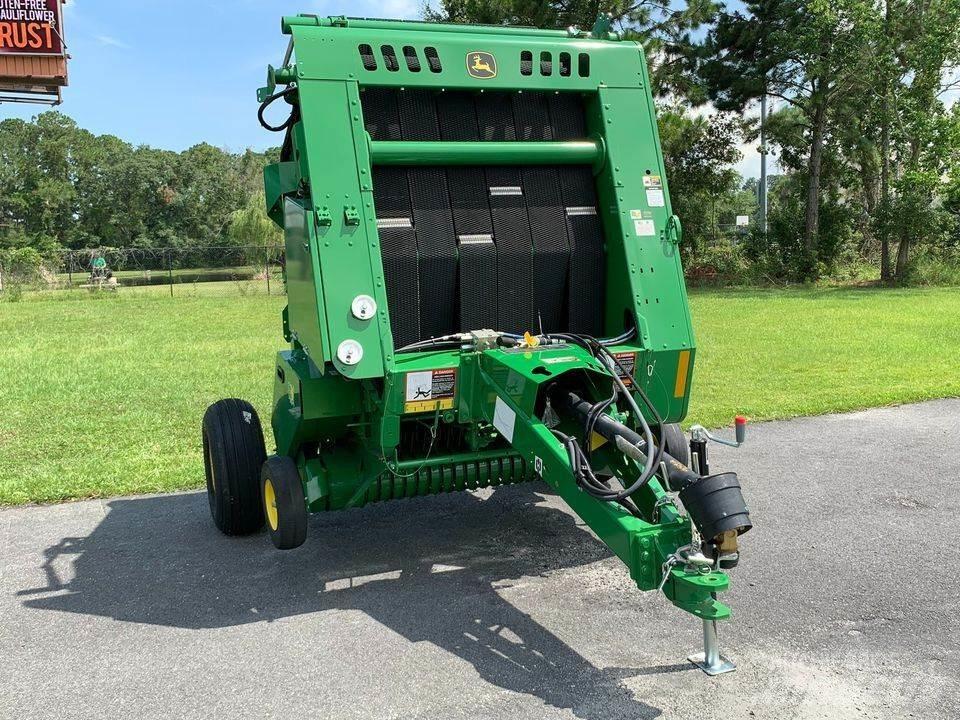 John Deere 450E 원형 곤포기