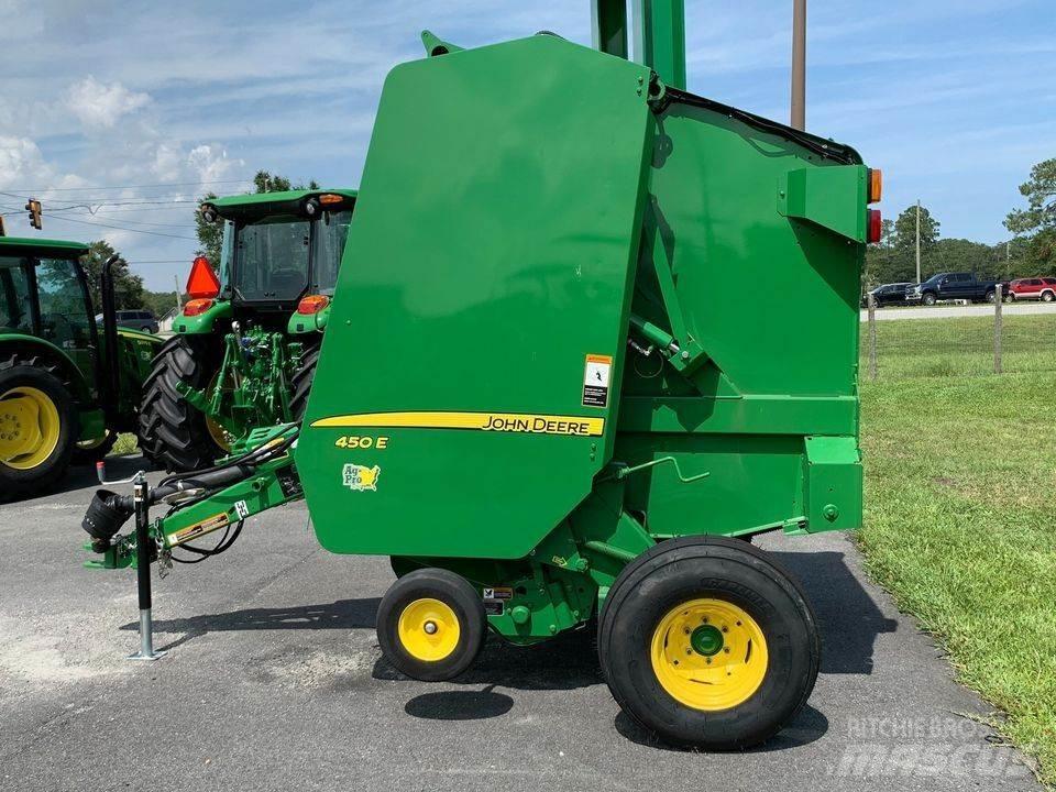 John Deere 450E 원형 곤포기