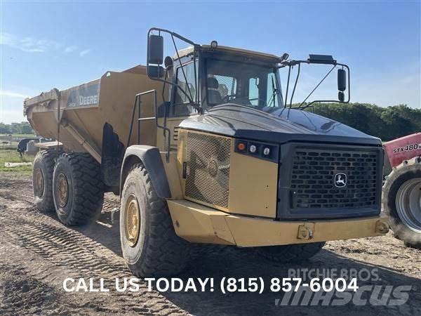 John Deere 460E 연결식 홀러