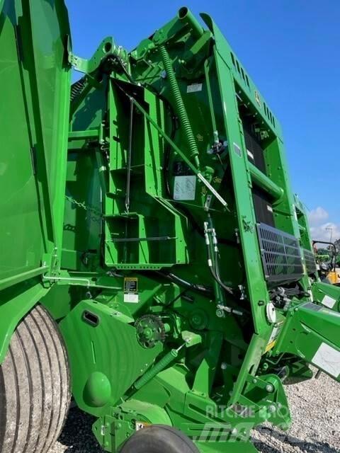 John Deere 460M 원형 곤포기