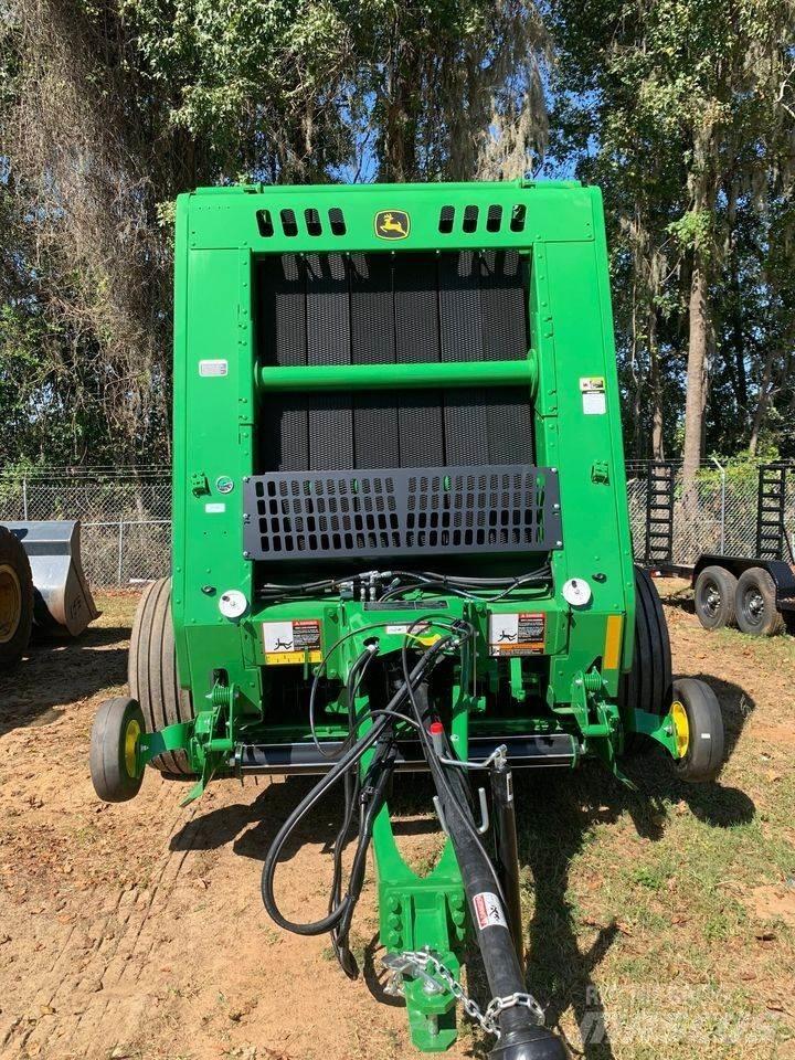John Deere 460M 원형 곤포기