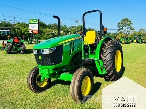 John Deere 5045E 트랙터