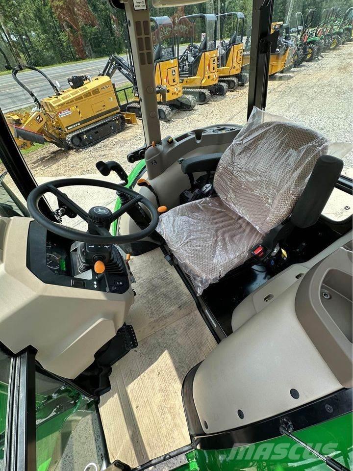 John Deere 5067E 트랙터