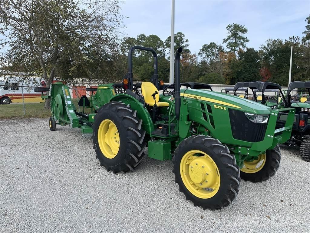 John Deere 5075E 트랙터
