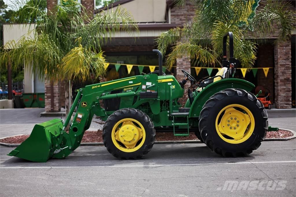 John Deere 5075E 트랙터