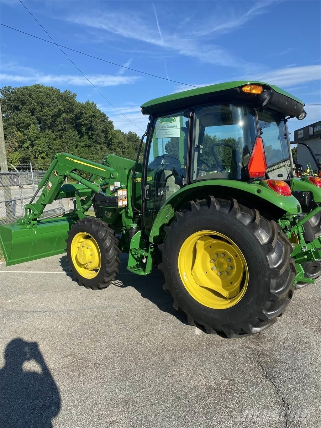 John Deere 5075E 트랙터
