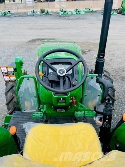 John Deere 5075E 트랙터