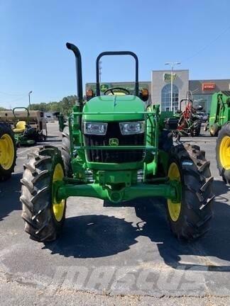 John Deere 5075E 트랙터