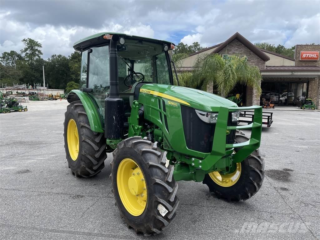 John Deere 5090E 트랙터