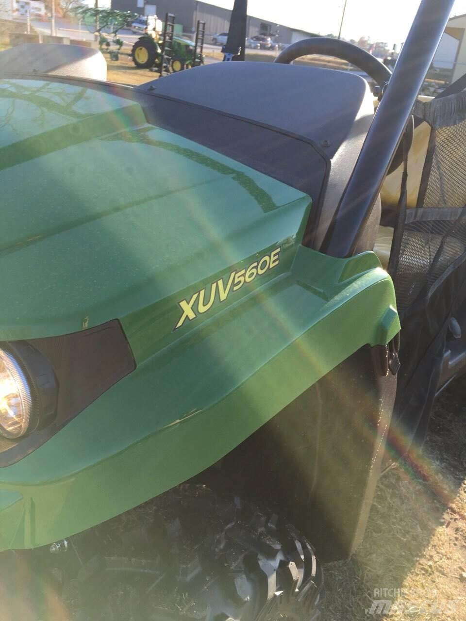 John Deere 560E 다목적 장비