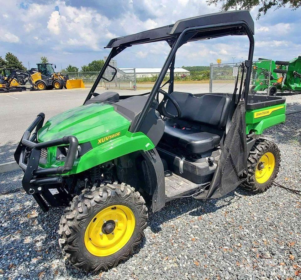 John Deere 560E 다목적 장비