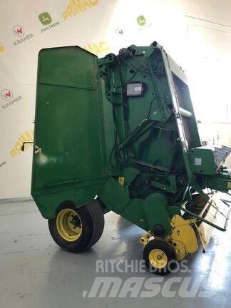 John Deere 590 원형 곤포기