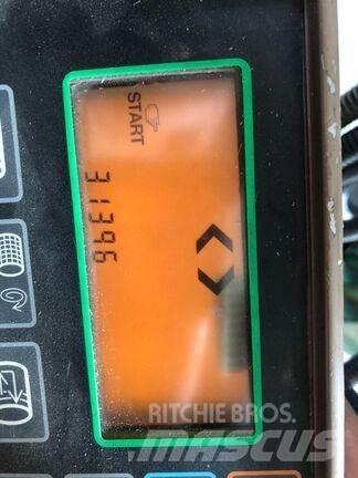 John Deere 590 원형 곤포기