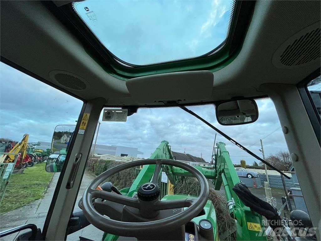 John Deere 6110M 트랙터