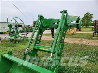 John Deere 620R 트랙터