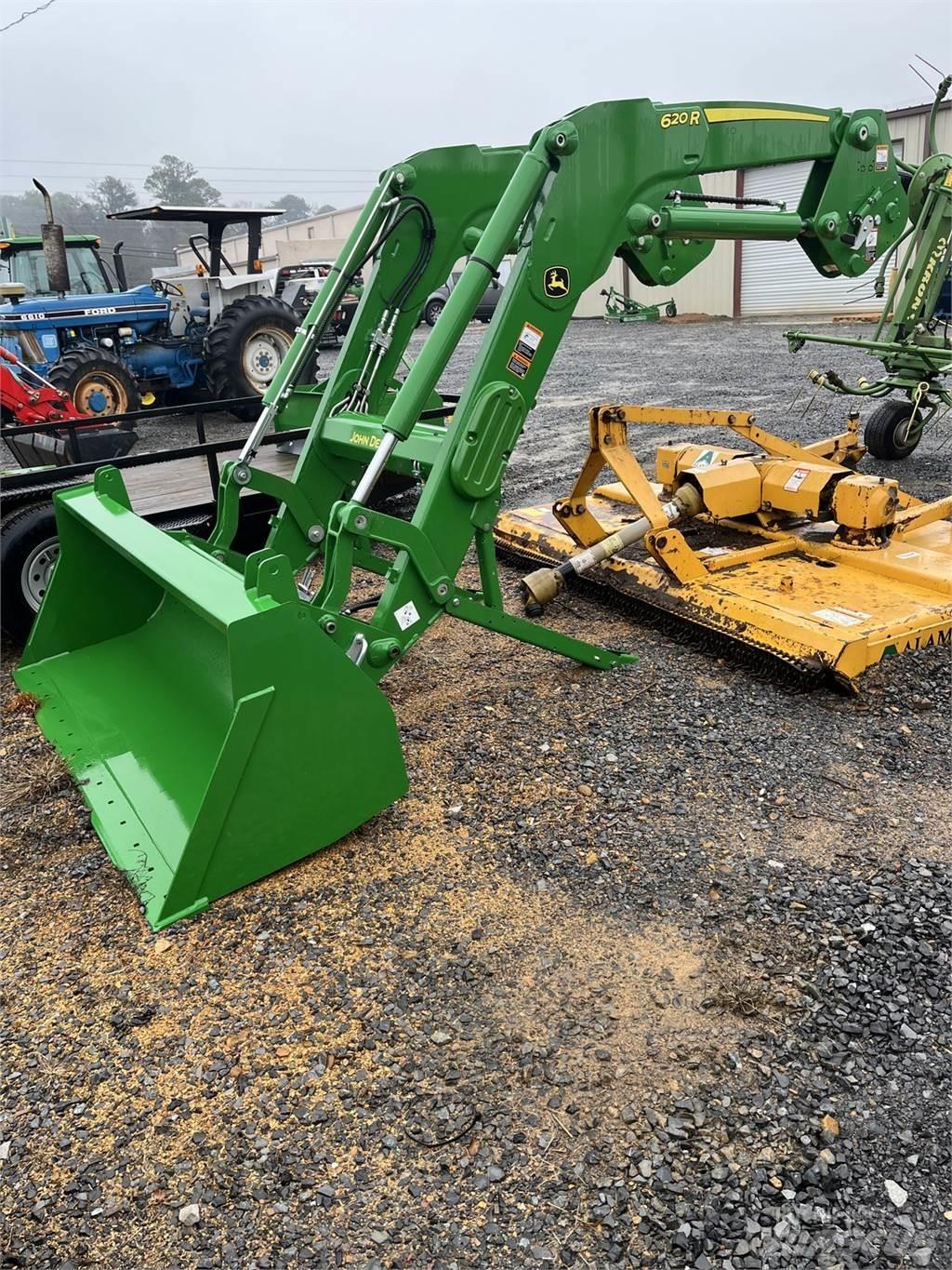 John Deere 620R 트랙터